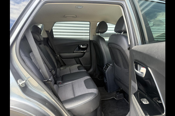 Kia Niro 1.6 GDi Hybrid BusinessLine SoH 100% 1e Eigenaar|Navi|Camera|Trekhaak|Clima|Cruise|Dealer Onderhouden|APK tot 03-2027