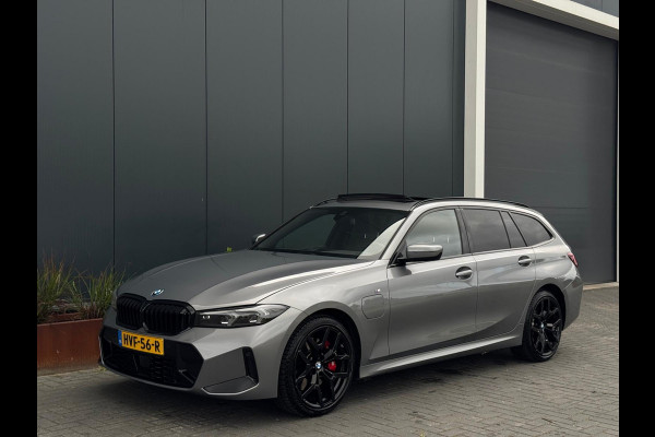BMW 3 Serie Touring 330e M Pakket | Pano | Widescreen | Trekhaak