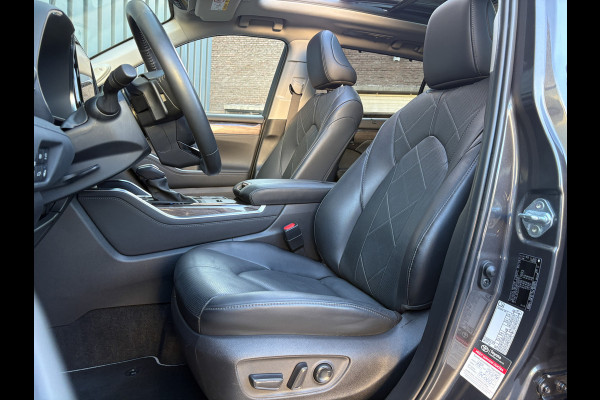 Toyota highlander 2.5 AWD Hybrid Premium 7 pers. | Panodak | 20'' | JBL | Stoelgeheugen | 360 Camera | Head Up | BSM | Prijs Rijklaar!!