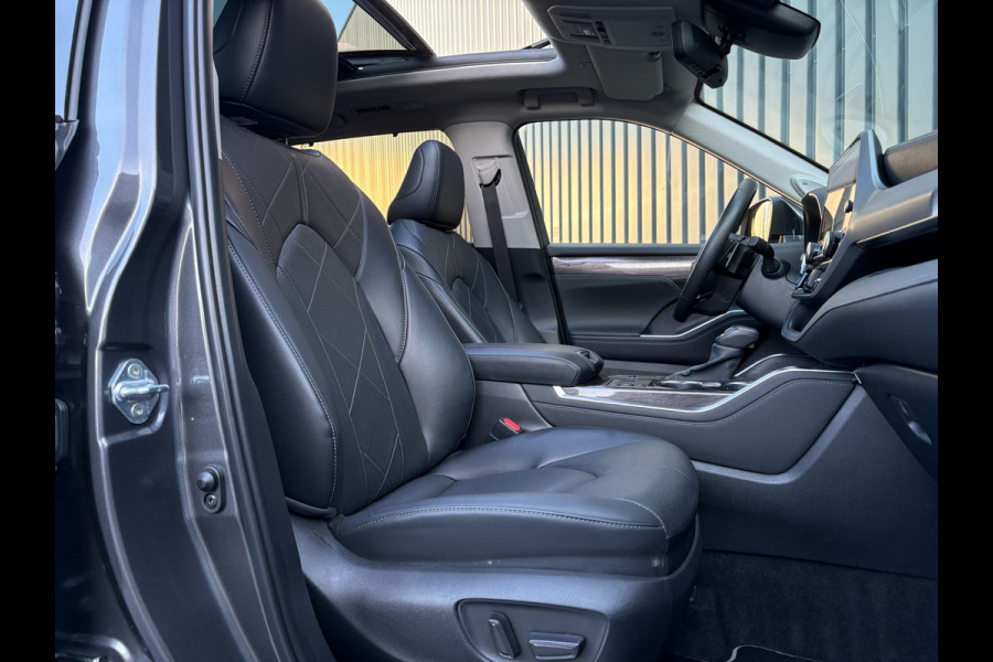 Toyota highlander 2.5 AWD Hybrid Premium 7 pers. | Panodak | 20'' | JBL | Stoelgeheugen | 360 Camera | Head Up | BSM | Prijs Rijklaar!!