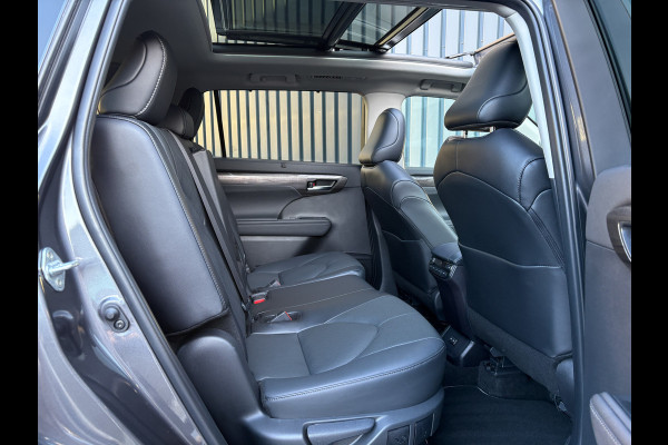 Toyota highlander 2.5 AWD Hybrid Premium 7 pers. | Panodak | 20'' | JBL | Stoelgeheugen | 360 Camera | Head Up | BSM | Prijs Rijklaar!!