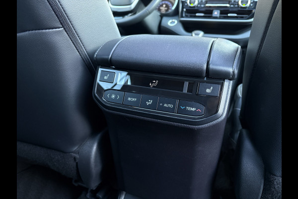 Toyota highlander 2.5 AWD Hybrid Premium 7 pers. | Panodak | 20'' | JBL | Stoelgeheugen | 360 Camera | Head Up | BSM | Prijs Rijklaar!!