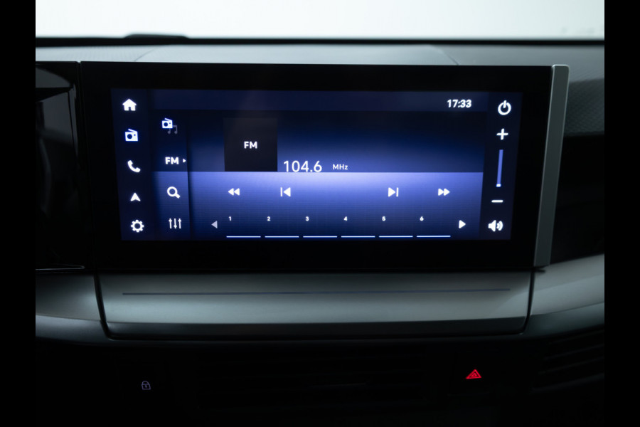 Opel Frontera 1.2 Turbo Hybrid GS 7 persoons | Stoel-, Stuur- & voorruitverwarming | Camera | Apple Carplay | Navigatie | Cruise | PDC V+A, Extra getint glas achter, derde zitrij, Nieuwe auto, tot 8 jaar garantie!