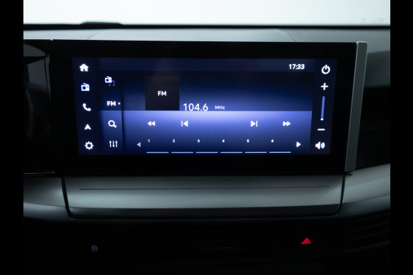 Opel Frontera 1.2 Turbo Hybrid GS 7 persoons | Stoel-, Stuur- & voorruitverwarming | Camera | Apple Carplay | Navigatie | Cruise | PDC V+A, Extra getint glas achter, derde zitrij, Nieuwe auto, tot 8 jaar garantie!