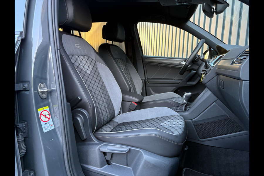 Volkswagen Tiguan 1.5 TSI R-Line Business+ | Trekhaak wegkl. | 20" | Elk. A-klep | IQ Light | Camera | Prijs Rijklaar!!