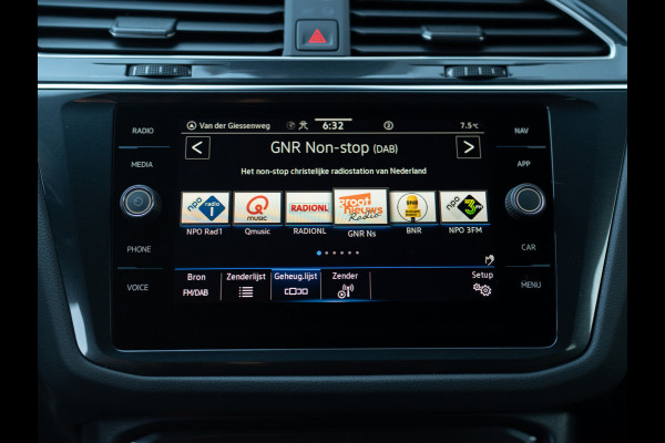 Volkswagen Tiguan 1.5 TSI R-Line Business+ | Trekhaak wegkl. | 20" | Elk. A-klep | IQ Light | Camera | Prijs Rijklaar!!
