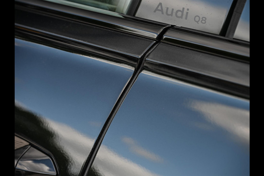 Audi Q8 60 TFSI e quattro Pro Line S Competition | S- Seats | Achterasbesturing | B&O advanced | Soft close | Trekhaak | Ambiance plus pakket | Memory seats | Carobn inleg
