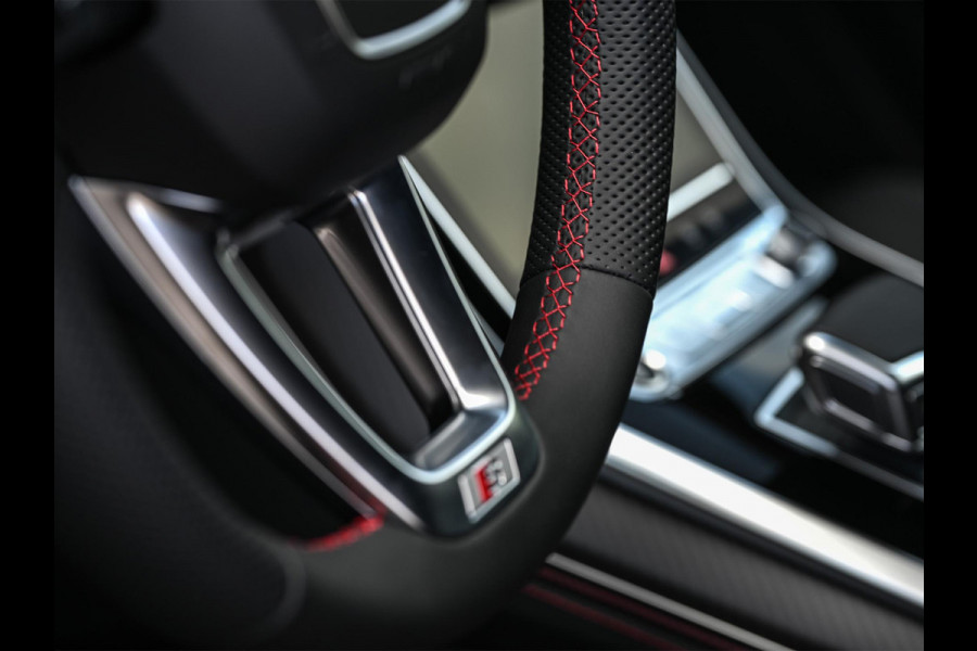 Audi Q8 60 TFSI e quattro Pro Line S Competition | S- Seats | Achterasbesturing | B&O advanced | Soft close | Trekhaak | Ambiance plus pakket | Memory seats | Carobn inleg