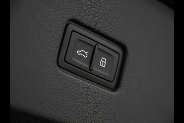 Audi Q8 60 TFSI e quattro Pro Line S Competition | S- Seats | Achterasbesturing | B&O advanced | Soft close | Trekhaak | Ambiance plus pakket | Memory seats | Carobn inleg