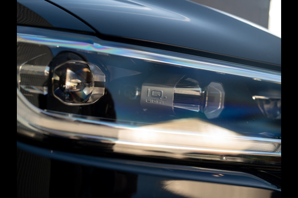 Volkswagen T-Roc 1.5 TSI R-Line Business+ | Beats | IQ Light | Camera | 19" | Prijs Rijklaar!!
