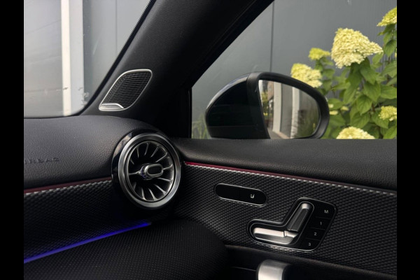 Mercedes-Benz A-Klasse 220 AMG Line | Pano | Ambilight | Memory