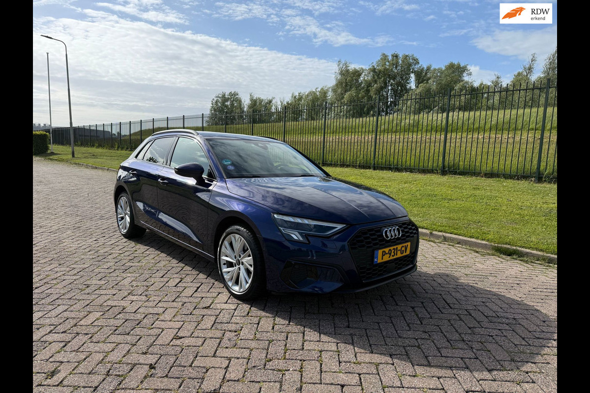 Audi A3 Sportback 40 TFSI e Business edition