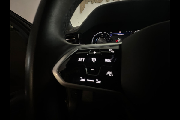 Volkswagen Touareg 3.0 TSi e-Hybrid 4M R Pano|Memory|Trekhaak