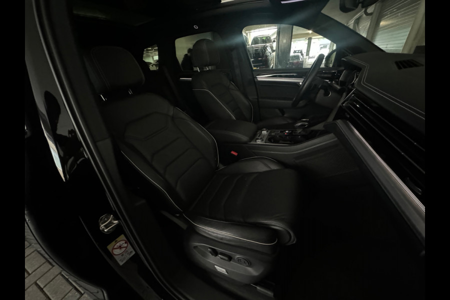 Volkswagen Touareg 3.0 TSi e-Hybrid 4M R Pano|Memory|Trekhaak