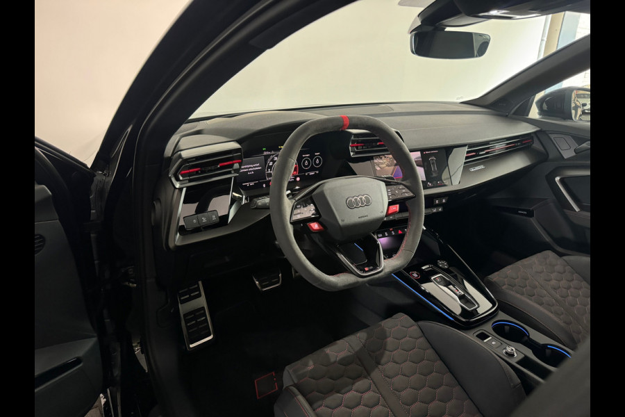 Audi RS3 Sportback 2.5 TFSI quattro Pano|Kuip|HuD|Sonos|VOL