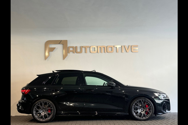 Audi RS3 Sportback 2.5 TFSI quattro Pano|Kuip|HuD|Sonos|VOL