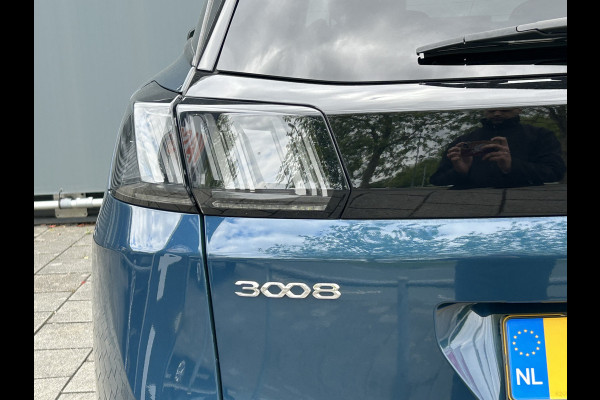 Peugeot 3008 BWJ 2021 | 1.2PT 131PK Allure | TREKHAAK | CLIMA | NAVI | CARPLAY | 18'' LMV | PDC 2X | PRIVACY GLASS | LEDER/STOF |
