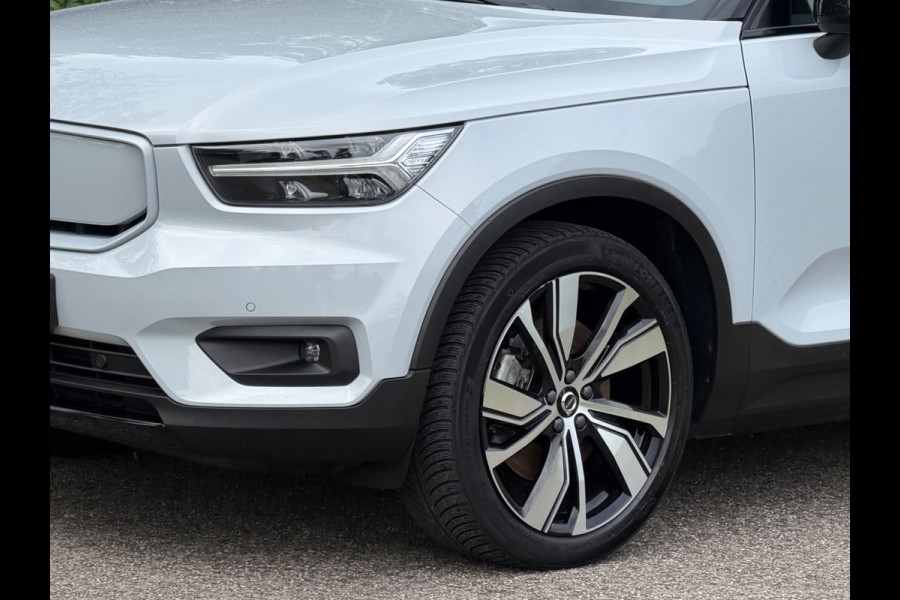 Volvo XC40 Recharge P8 AWD 408 pk R-Design, panoramadak, trekhaak, harman cardon, VOL OPTIES, NL auto met nap