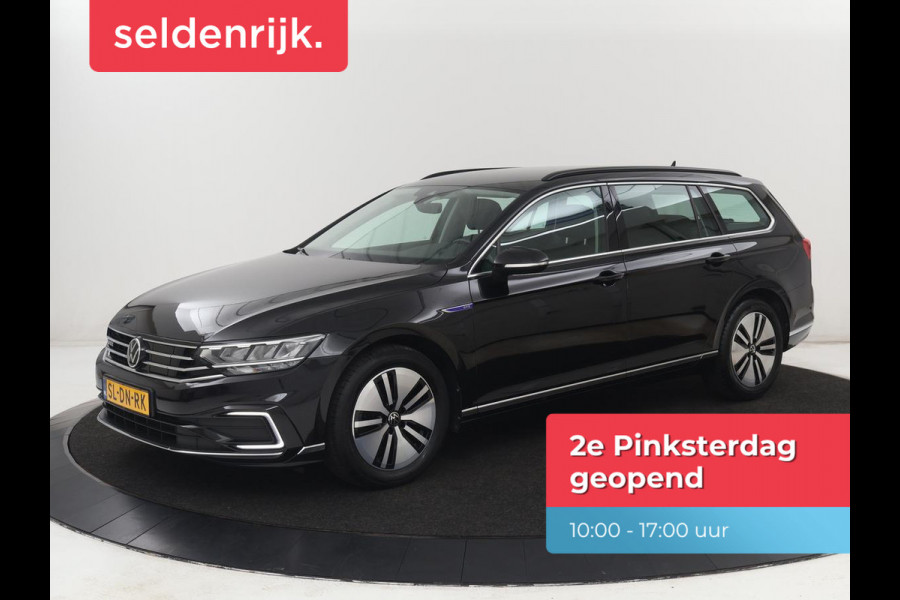 Volkswagen Passat 1.4 TSI PHEV GTE | SOH 95,9% | Stoelverwarming | Massage | Camera | Carplay | Adaptive cruise | Matrix LED | Navigatie | Climate control | Bluetooth | Plug In