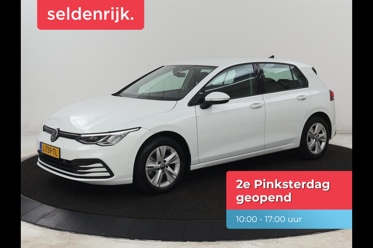 Volkswagen Golf 1.0 eTSI Life | Carplay | Sfeerverlichting | Adaptive cruise | Navigatie | Parkeerhulp | Full LED | Climate control | Bluetooth
