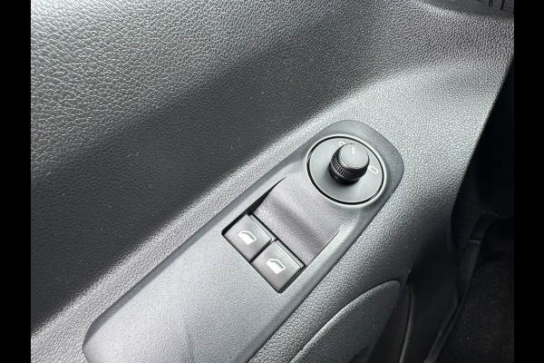 Citroën Berlingo 1.2 PureTech AIrco Cruise Carplay Trekhaak Navi Parkeersensoren