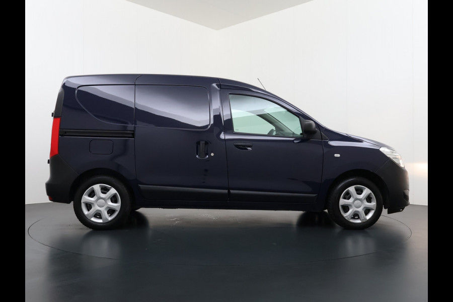 Dacia Dokker DCi Airco Navi Trekhaak Euro 6 DAB Bluetooth Essential Betonplex Vloer Lat om Lat betimmering Schuifdeur Origineel Nederlandse Auto 1.5DCI