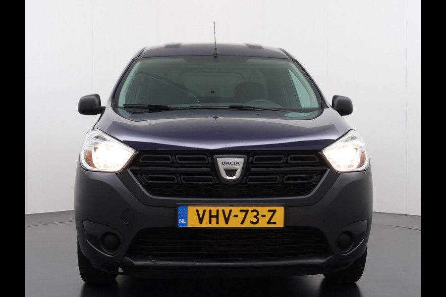 Dacia Dokker DCi Airco Navi Trekhaak Euro 6 DAB Bluetooth Essential Betonplex Vloer Lat om Lat betimmering Schuifdeur Origineel Nederlandse Auto 1.5DCI