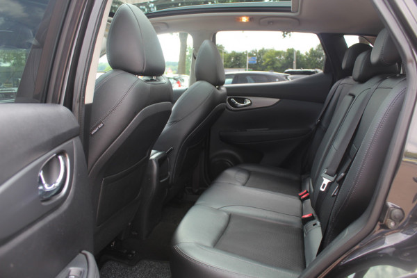 Nissan QASHQAI 1.3 DIG-T Tekna 160pk / Trekhaak / Panoramadak / 360Camera / 19'' / Navigatie / Keyless / Stoelverwarming / DAB / Cruise Control