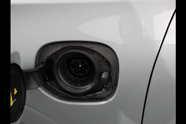 Volvo XC60 2.0 T6 Plug-in hybrid AWD Plus Dark 398pk | DEMO ! | Harman/Kardon Full LED Adaptive Cruise Control + Pilot Assist Parkeersensoren V&A+ 360 camera Panaromadak