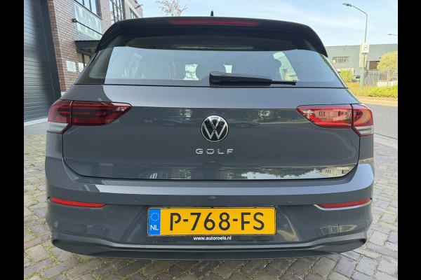 Volkswagen Golf 1.0 TSI / Apple CarPlay-Android / LEDER interieur + Stuur / Licht & Zicht Pakket / ALL-Season / 1e Eigenaar