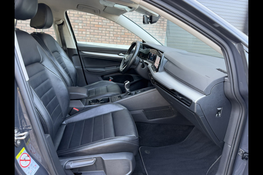 Volkswagen Golf 1.0 TSI / Apple CarPlay-Android / LEDER interieur + Stuur / Licht & Zicht Pakket / ALL-Season / 1e Eigenaar