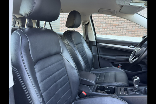 Volkswagen Golf 1.0 TSI / Apple CarPlay-Android / LEDER interieur + Stuur / Licht & Zicht Pakket / ALL-Season / 1e Eigenaar