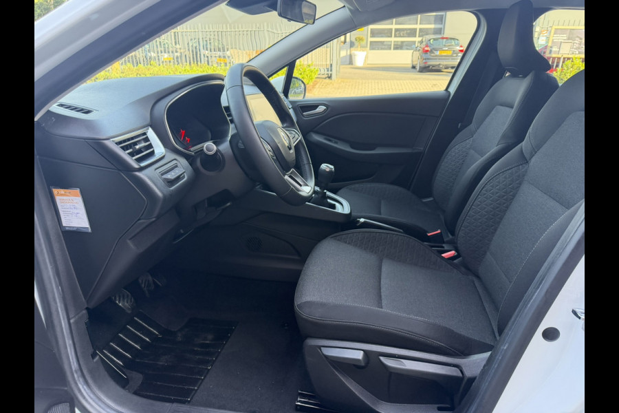 Renault Clio 1.0 TCe / Navigatie / Apple CarPlay - Android / 1e Eigenaar / ALL-Season banden / Cruise Control / PDC met optische w