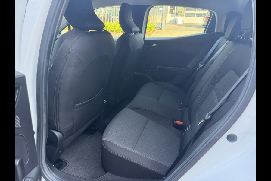 Renault Clio 1.0 TCe / Navigatie / Apple CarPlay - Android / 1e Eigenaar / ALL-Season banden / Cruise Control / PDC met optische w