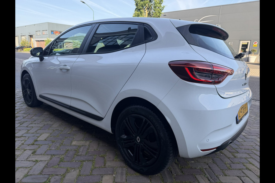 Renault Clio 1.0 TCe / Navigatie / Apple CarPlay - Android / 1e Eigenaar / ALL-Season banden / Cruise Control / PDC met optische w
