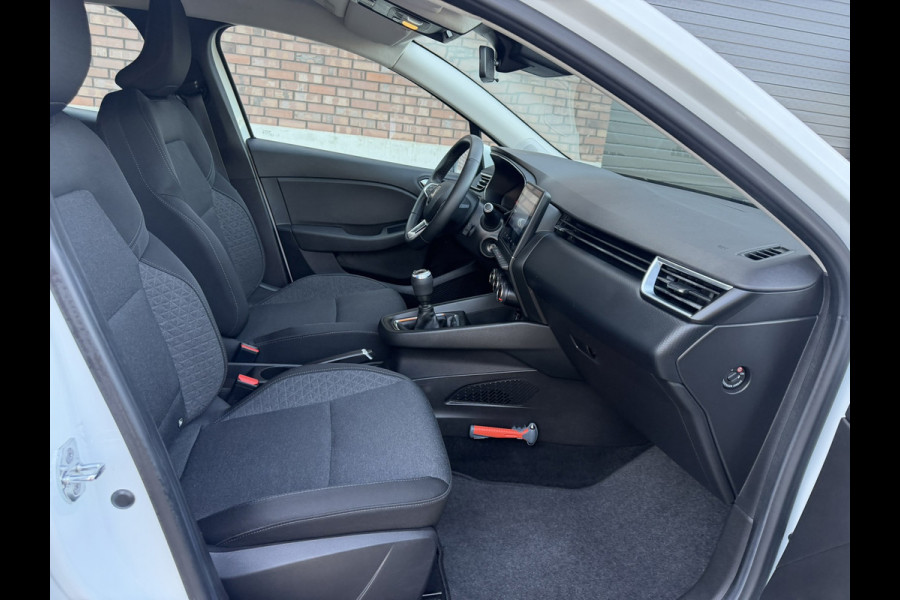 Renault Clio 1.0 TCe / Navigatie / Apple CarPlay - Android / 1e Eigenaar / ALL-Season banden / Cruise Control / PDC met optische w