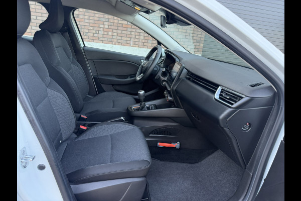 Renault Clio 1.0 TCe / Navigatie / Apple CarPlay - Android / 1e Eigenaar / ALL-Season banden / Cruise Control / PDC met optische w