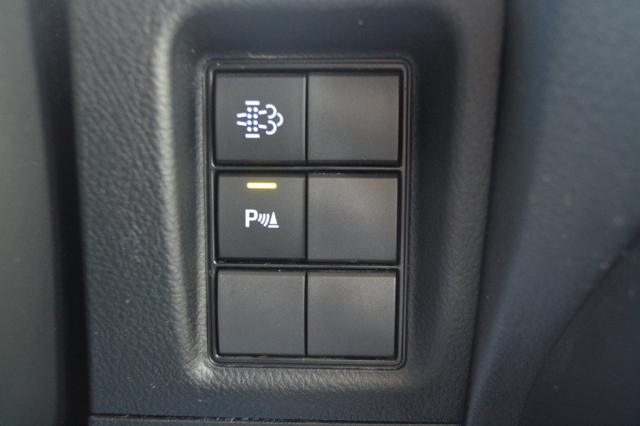 Toyota Land Cruiser 150 2.8 D-4D-F Comfort Window Van