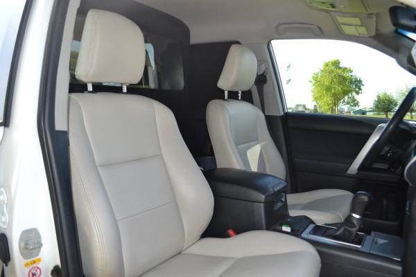 Toyota Land Cruiser 150 2.8 D-4D-F Comfort Window Van