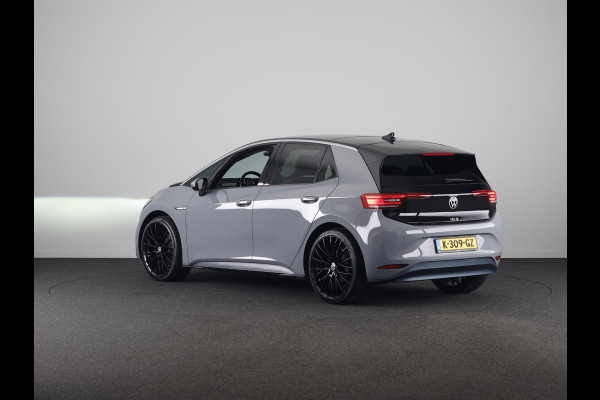 Volkswagen ID.3 First Max 58 kWh 204 PK | SoH 90,95 % | Navigatie | Camera | Panoramadak | Head-up Display |20 Inch | Erco Eleke sloel bestuurder |