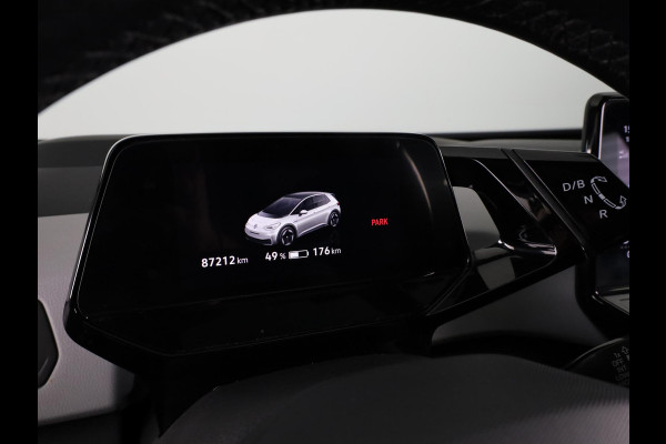 Volkswagen ID.3 First Max 58 kWh 204 PK | SoH 90,95 % | Navigatie | Camera | Panoramadak | Head-up Display |20 Inch | Erco Eleke sloel bestuurder |