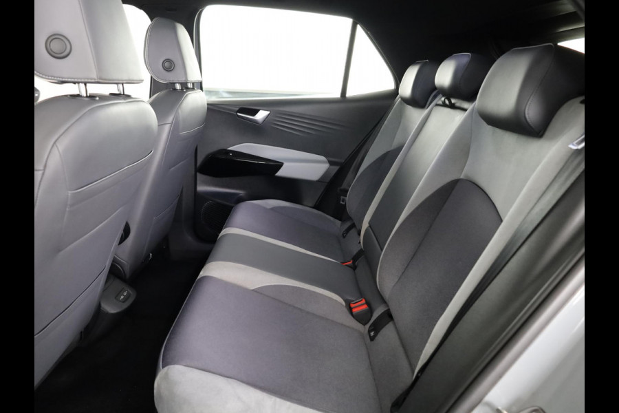 Volkswagen ID.3 First Max 58 kWh 204 PK | SoH 90,95 % | Navigatie | Camera | Panoramadak | Head-up Display |20 Inch | Erco Eleke sloel bestuurder |