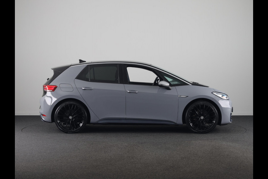 Volkswagen ID.3 First Max 58 kWh 204 PK | SoH 90,95 % | Navigatie | Camera | Panoramadak | Head-up Display |20 Inch | Erco Eleke sloel bestuurder |