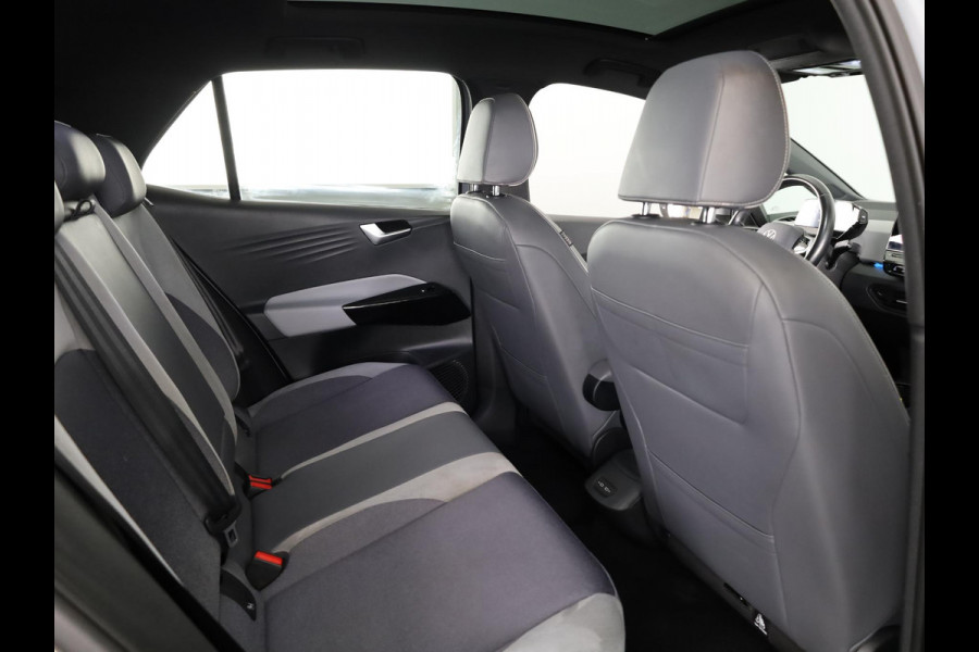 Volkswagen ID.3 First Max 58 kWh 204 PK | SoH 90,95 % | Navigatie | Camera | Panoramadak | Head-up Display |20 Inch | Erco Eleke sloel bestuurder |