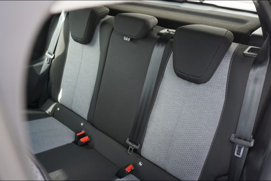 Opel Corsa 110PK Turbo Hybrid Yes AUT. | ZUINIG | WINTERPACK | CARPLAY
