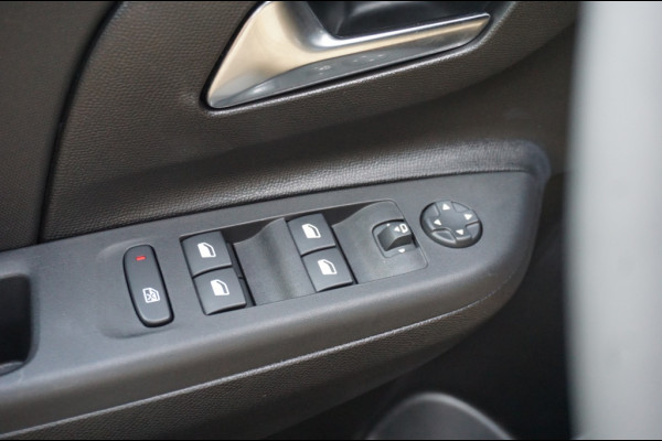 Opel Corsa 110PK Turbo Hybrid Yes AUT. | ZUINIG | WINTERPACK | CARPLAY