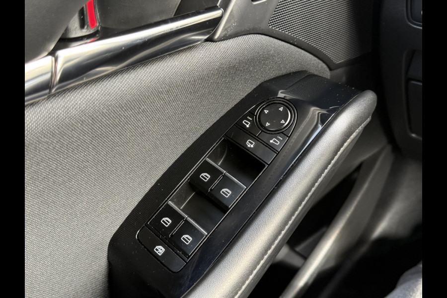 Mazda 3 2.0 e-SkyActiv-X M Hybrid 180 Comfort | CarPlay | LED | HUD | DAB+ | Camera