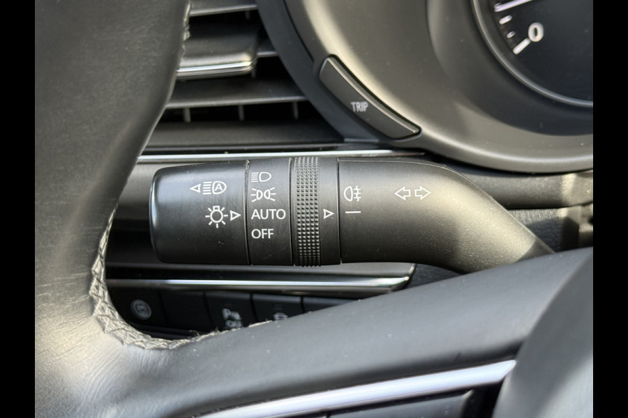 Mazda 3 2.0 e-SkyActiv-X M Hybrid 180 Comfort | CarPlay | LED | HUD | DAB+ | Camera