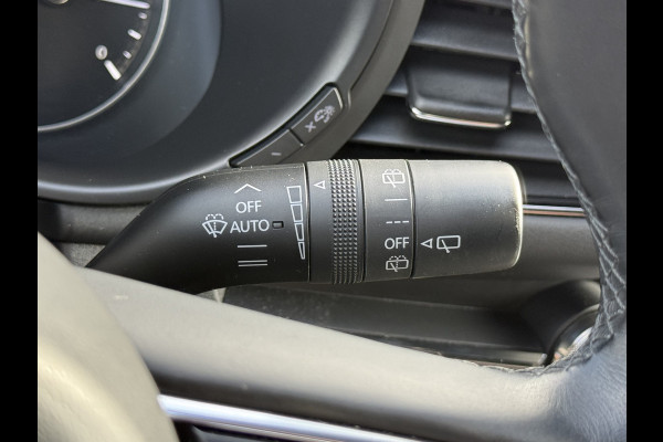 Mazda 3 2.0 e-SkyActiv-X M Hybrid 180 Comfort | CarPlay | LED | HUD | DAB+ | Camera