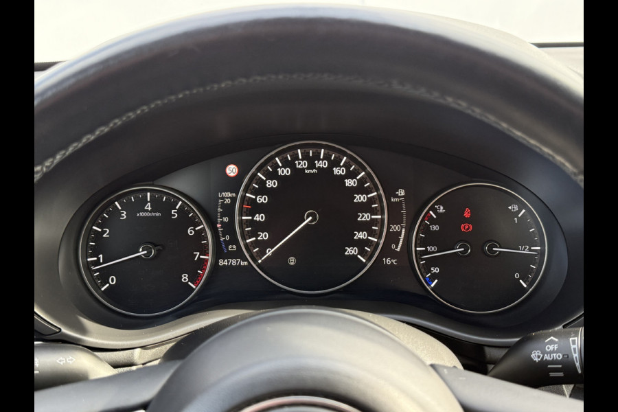 Mazda 3 2.0 e-SkyActiv-X M Hybrid 180 Comfort | CarPlay | LED | HUD | DAB+ | Camera